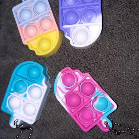 Pop it key chains - Picture 2 of 6